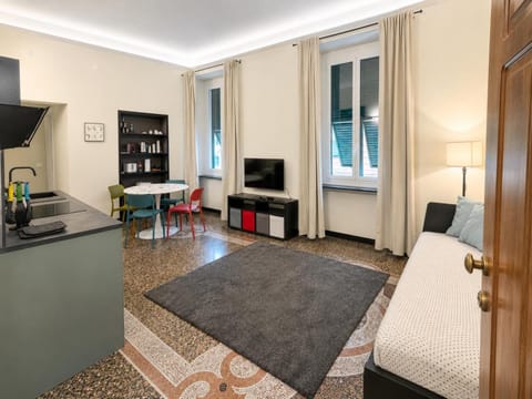 TV and multimedia, Kitchen or kitchenette, Living room, Bedroom