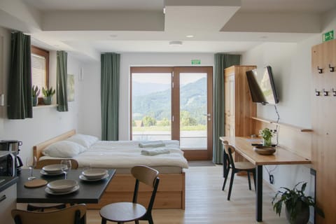 Bed, Living room, Photo of the whole room, Dining area