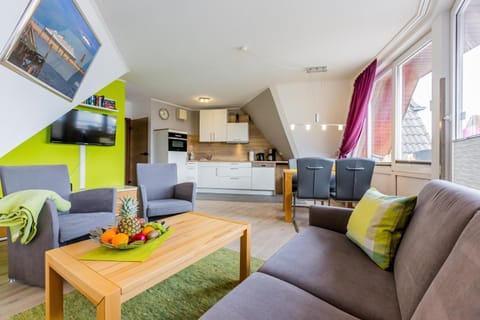 TV and multimedia, Living room, Dining area, Food, oven