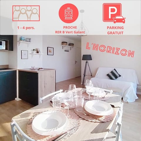 Dining area, Text overlay