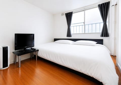 Bed, Living room, Bedroom