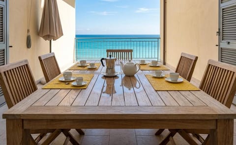 Balcony/Terrace, Dining area, Sea view