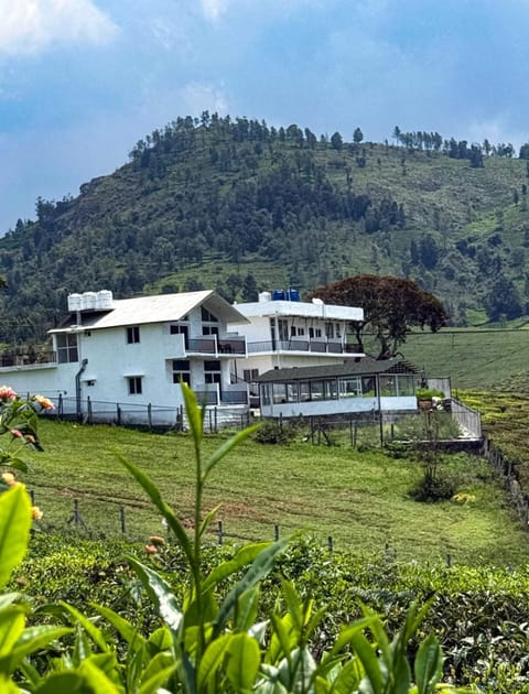 Property building, Natural landscape, Garden view, Mountain view