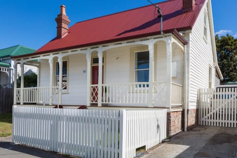 Property building, Day