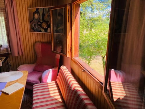 Living room, Garden view