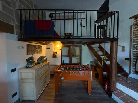 Game Room, Living room