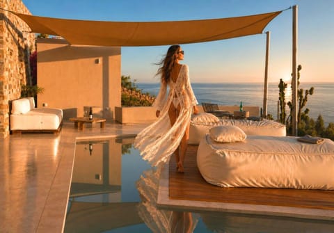 View (from property/room), Sea view, Swimming pool
