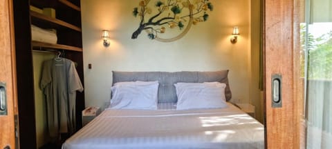 Bed, Photo of the whole room, Bedroom, wardrobe