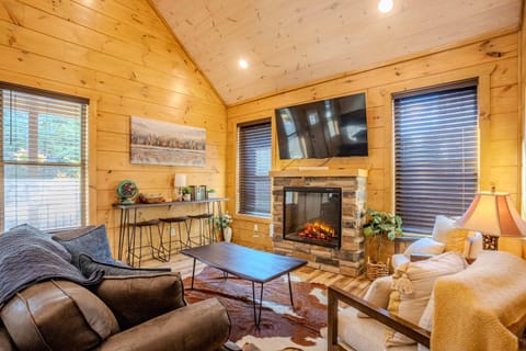 Communal lounge/ TV room, TV and multimedia, Living room