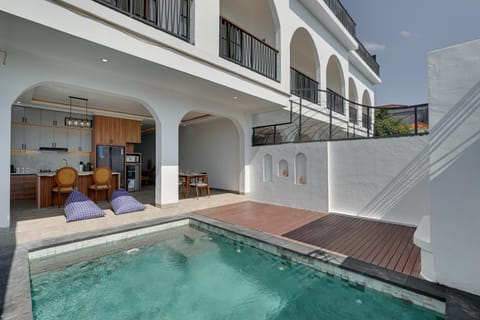 Pool view, Swimming pool, Swimming pool