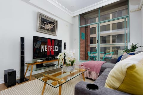 Communal lounge/ TV room, TV and multimedia, Living room, Seating area, Evening entertainment