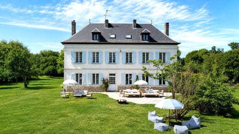 Property building, Patio, Garden view