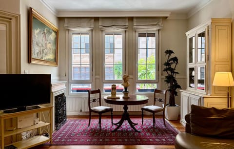 TV and multimedia, Living room, Decorative detail, Dining area