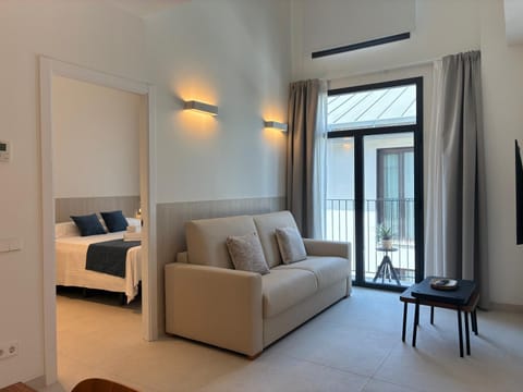 Bed, Living room, Photo of the whole room