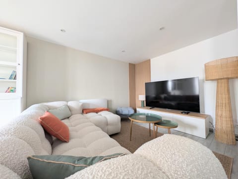 TV and multimedia, Living room