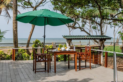 Patio, Restaurant/places to eat, View (from property/room), Balcony/Terrace, Beach, Sea view