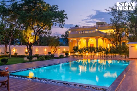 Property building, Swimming pool