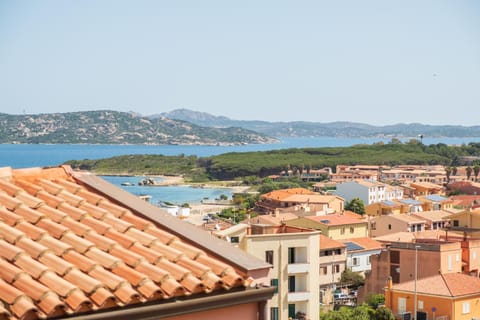 Property building, Nearby landmark, Day, Natural landscape, Bird's eye view, Beach, City view, Mountain view, Sea view