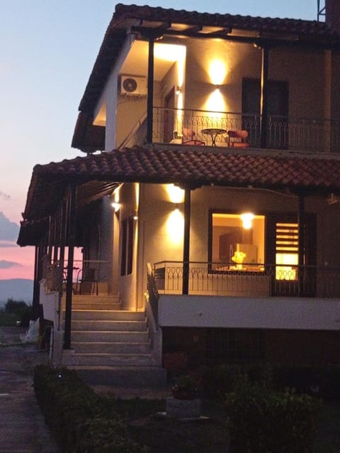 Property building, Night, Balcony/Terrace