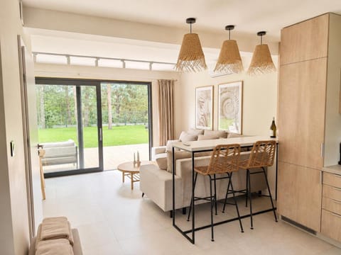 Living room, Garden view