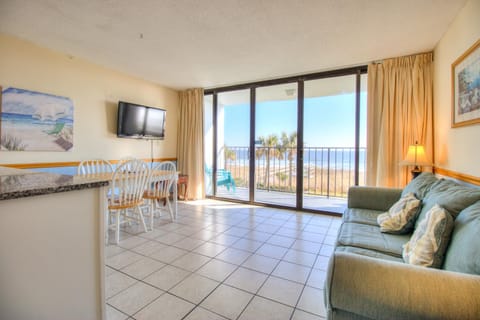 Natural landscape, Balcony/Terrace, Living room, Dining area, Sea view