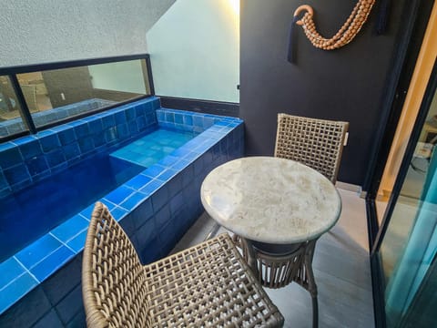 Patio, Patio, Balcony/Terrace, Balcony/Terrace, Dining area, Pool view, Pool view, Swimming pool, Swimming pool, Swimming pool