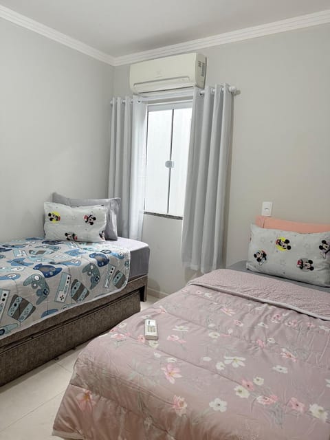 Photo of the whole room, Area and facilities