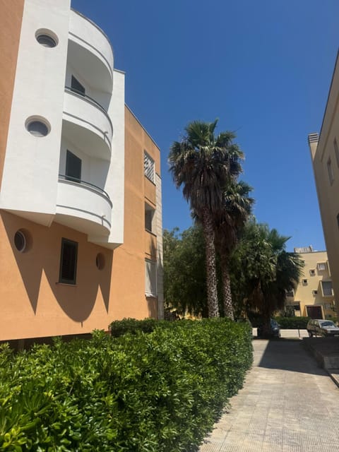 Property building, Day