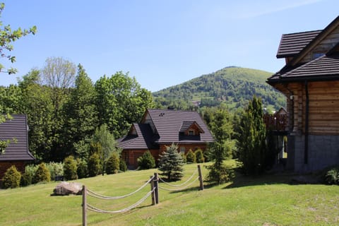 Property building, Spring, Day, Natural landscape, Mountain view
