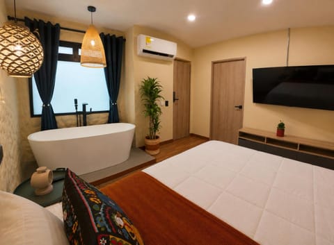 Bed, Photo of the whole room, Bath