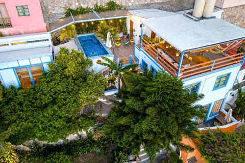 Property building, Swimming pool