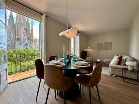 Living room, Dining area
