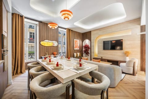 TV and multimedia, Living room, Dining area