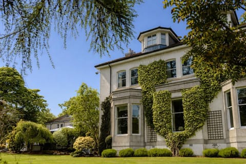 Property building, Garden view