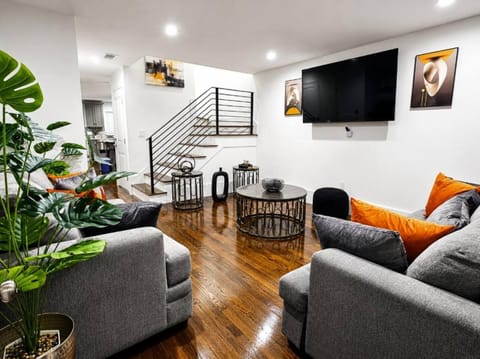 TV and multimedia, Living room