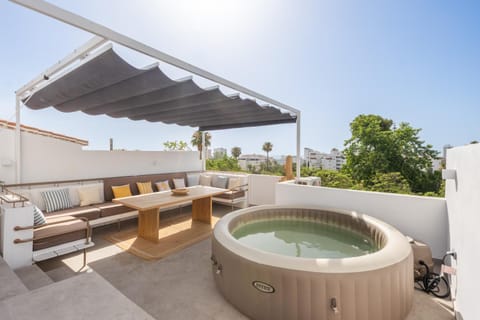 Summer, Hot Tub, Solarium, Balcony/Terrace