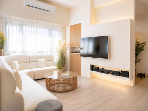 TV and multimedia, Living room