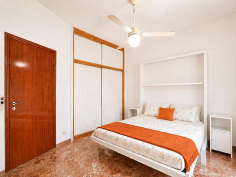 Bedroom, wardrobe