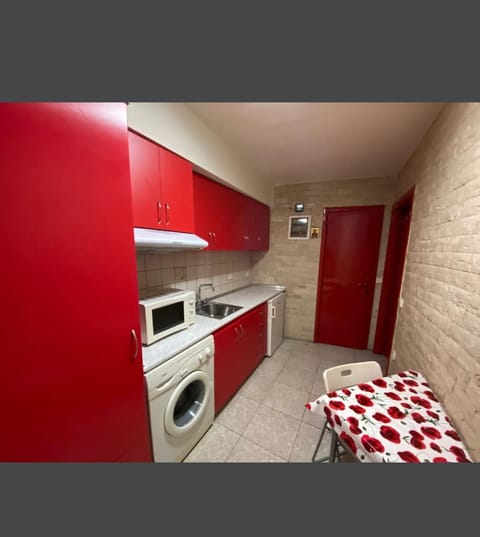 microwave, oven, laundry, washing machine