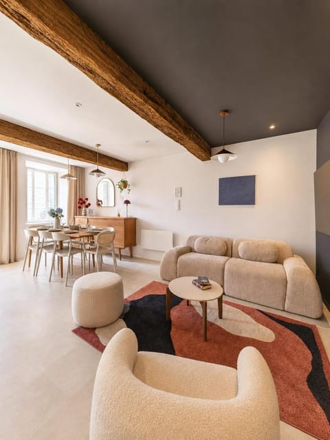 Living room, Dining area