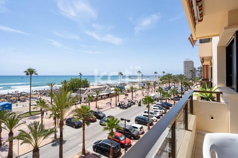 Day, Neighbourhood, View (from property/room), Balcony/Terrace, Beach, City view, Sea view