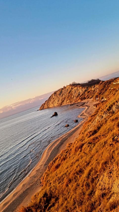 Day, Natural landscape, Beach, Mountain view, Sea view