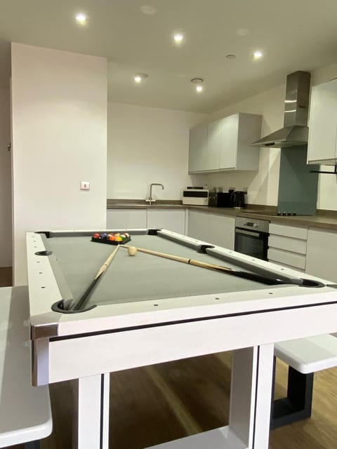Billiard, Kitchen or kitchenette