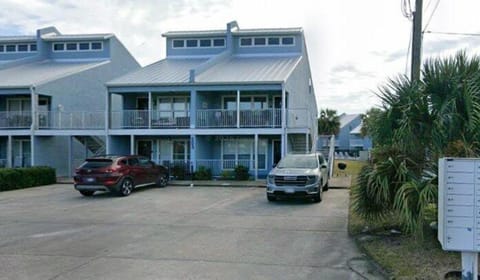 Property building, Parking