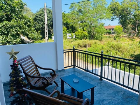 View (from property/room), Balcony/Terrace