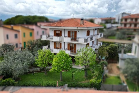 Property building, Garden, Garden
