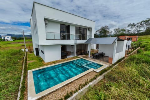 Day, Natural landscape, Garden, Swimming pool