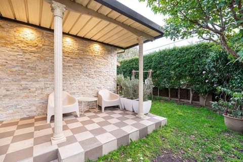 Garden, Balcony/Terrace