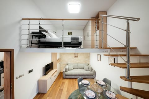 Bed, Living room, Photo of the whole room, Dining area, Bedroom