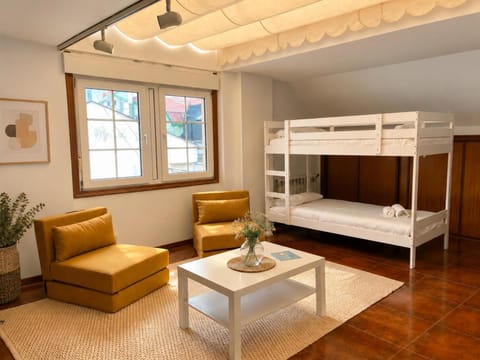 Bed, Bedroom, bunk bed